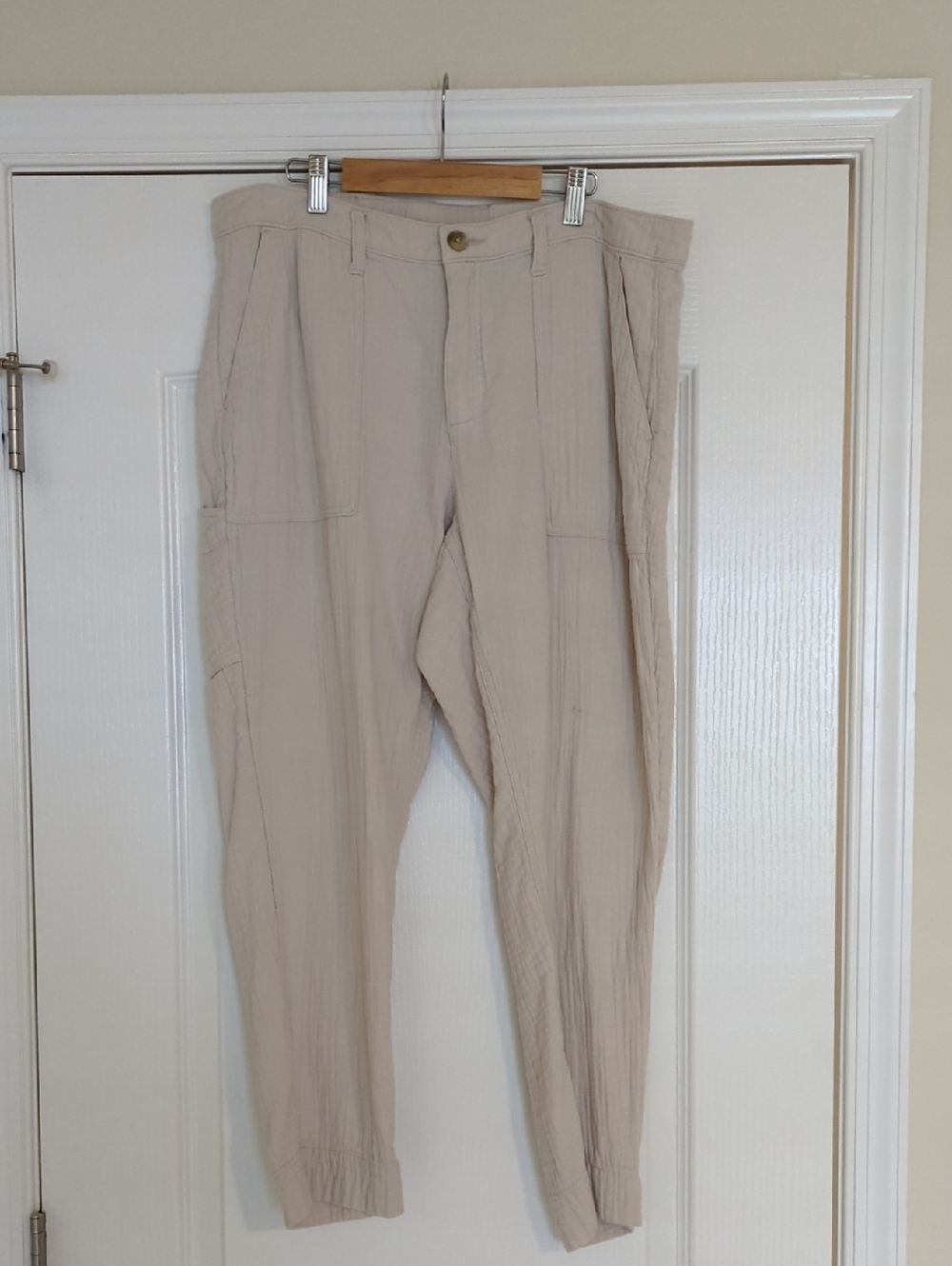 Old Navy Cream Linen Pants